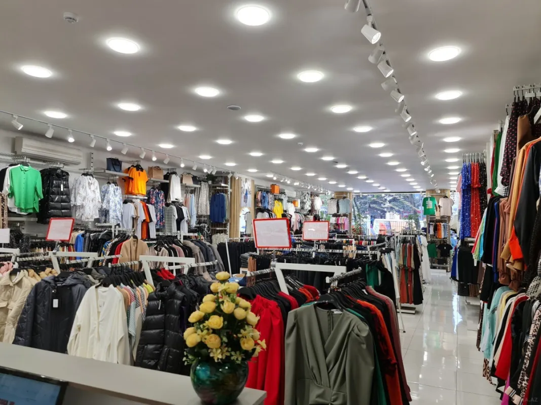 Satılır obyekt 124 m²