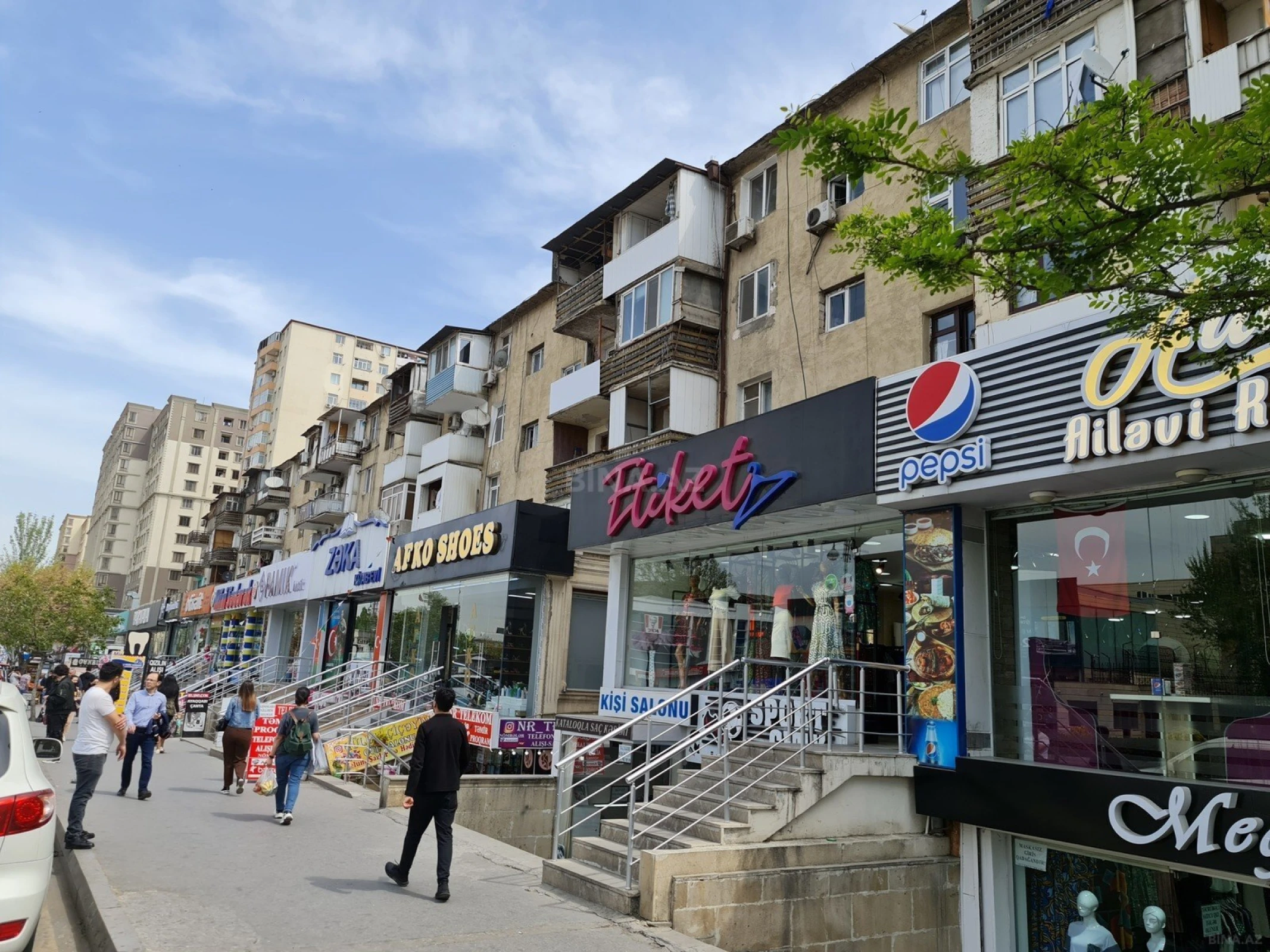 Satılır obyekt 124 m²