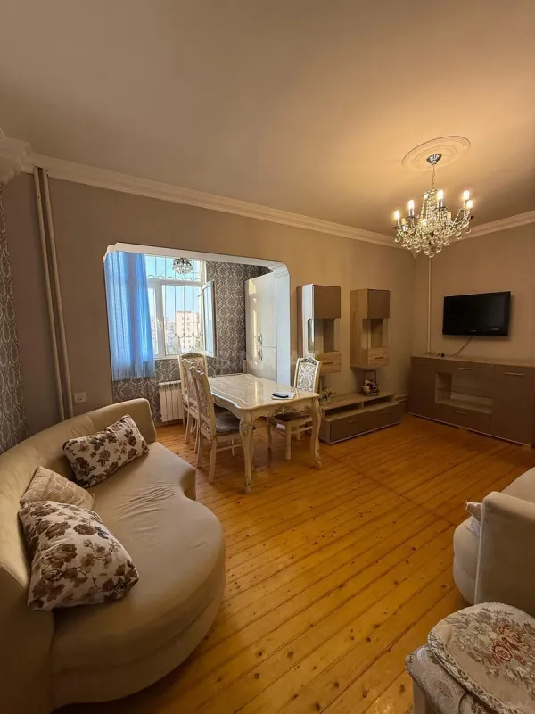 Satılır 2 otaqlı mənzil 45 m²