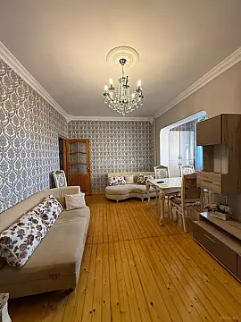 Satılır 2 otaqlı mənzil 45 m²