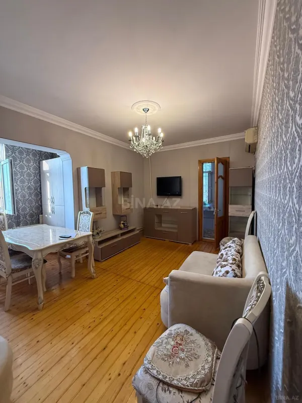 Satılır 2 otaqlı mənzil 45 m²