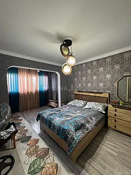 Satılır 4 otaqlı mənzil 110 m²