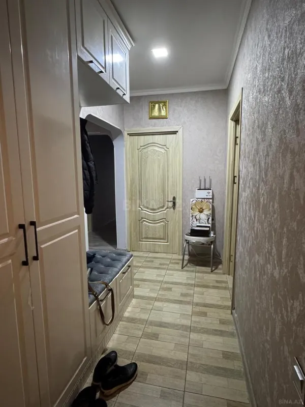 Satılır 4 otaqlı mənzil 110 m²