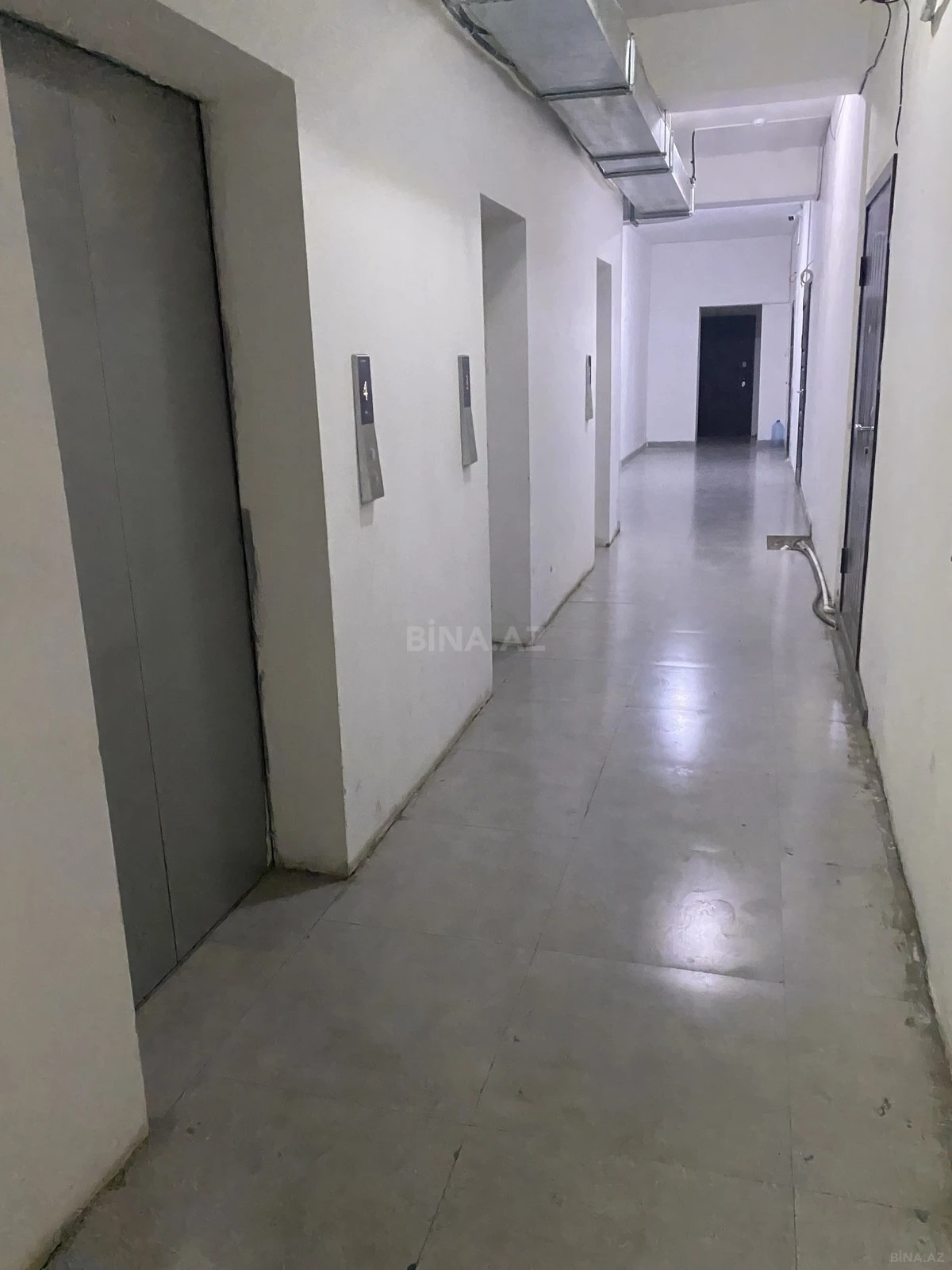Satılır 2 otaqlı mənzil 75 m²