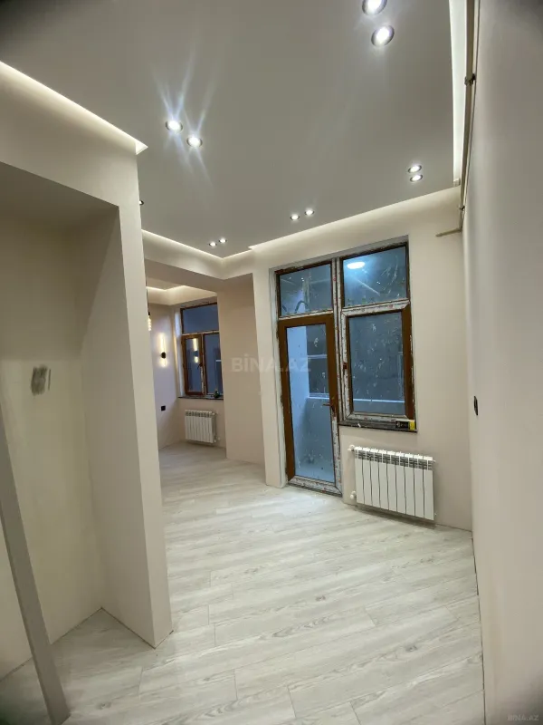 Satılır 2 otaqlı mənzil 75 m²