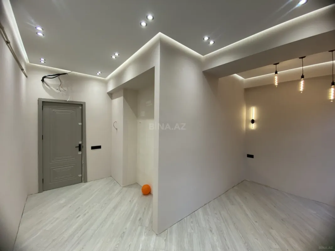 Satılır 2 otaqlı mənzil 75 m²