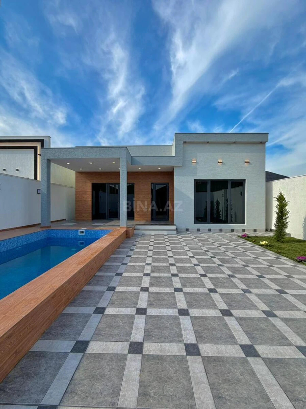 Satılır 4 otaqlı həyət evi 150 m²