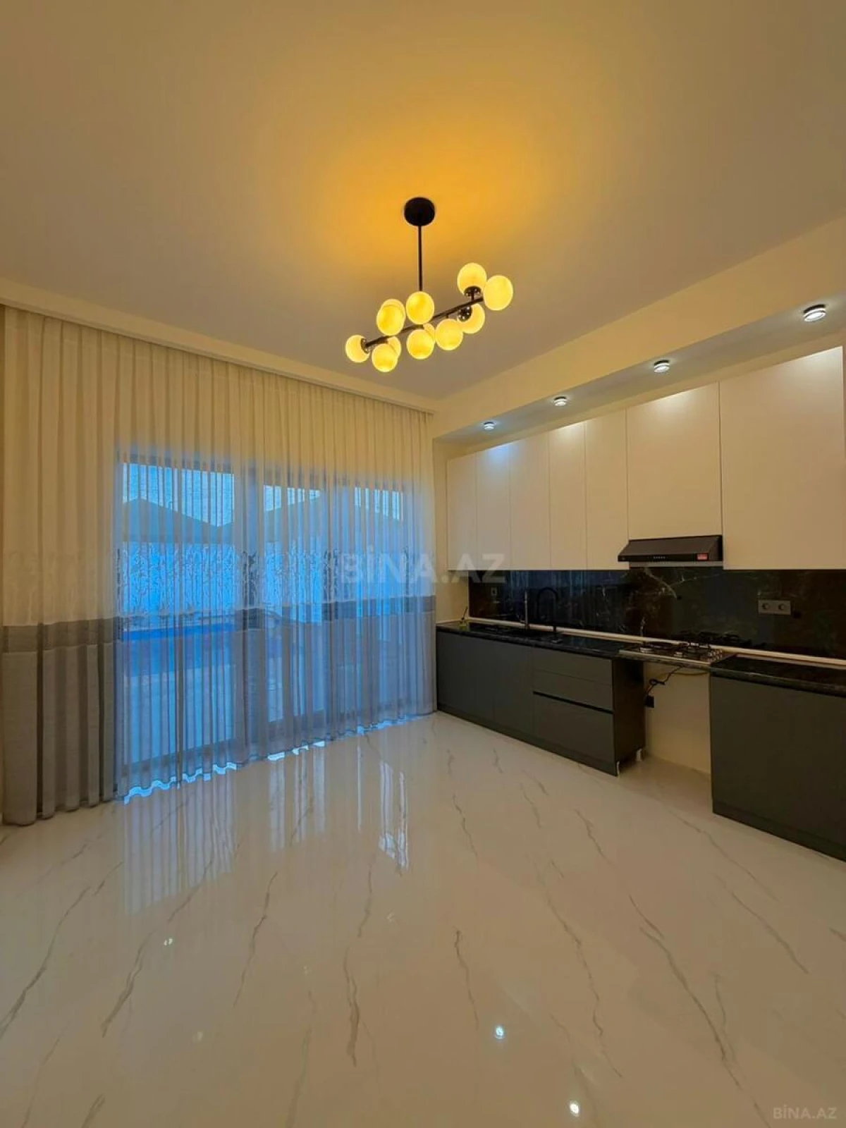 Satılır 4 otaqlı həyət evi 150 m²