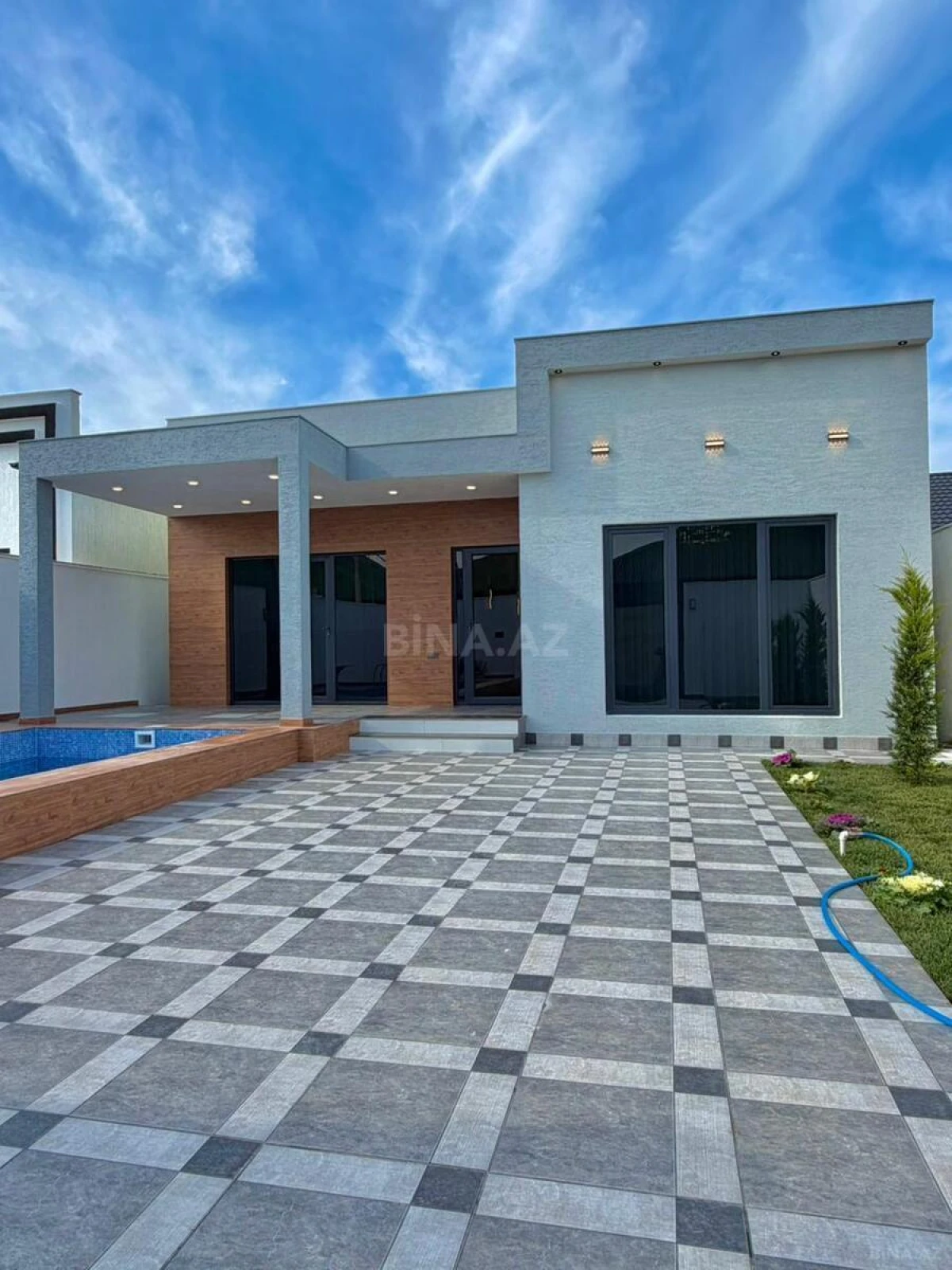 Satılır 4 otaqlı həyət evi 150 m²