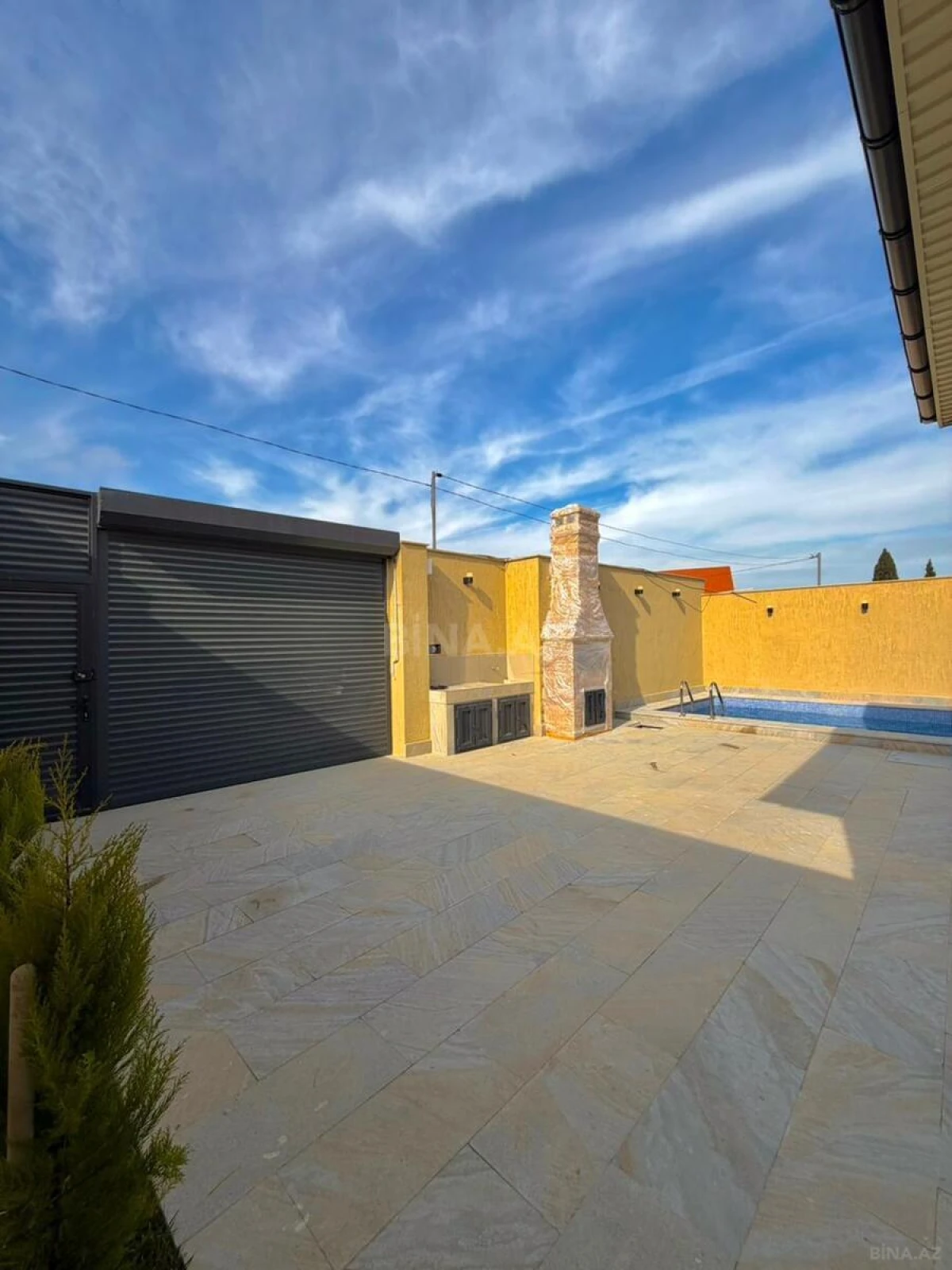 Satılır 4 otaqlı həyət evi 140 m²