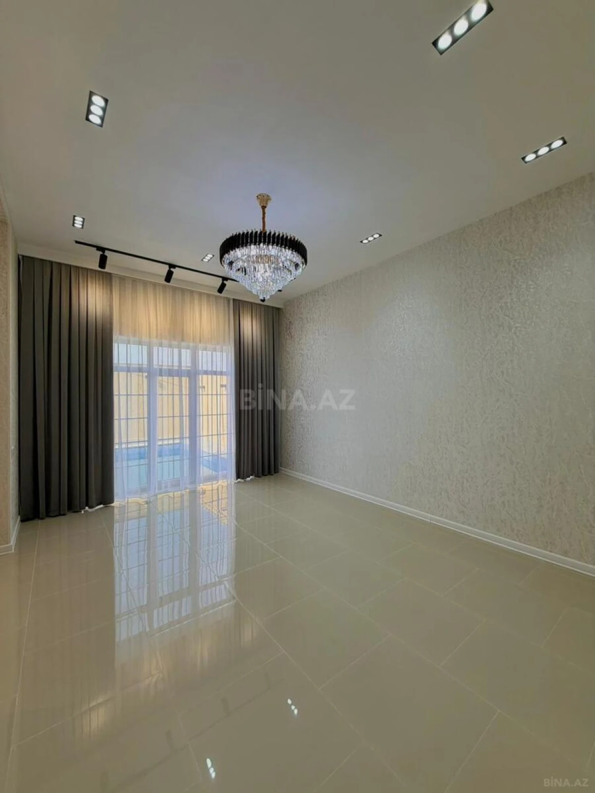 Satılır 4 otaqlı həyət evi 140 m²