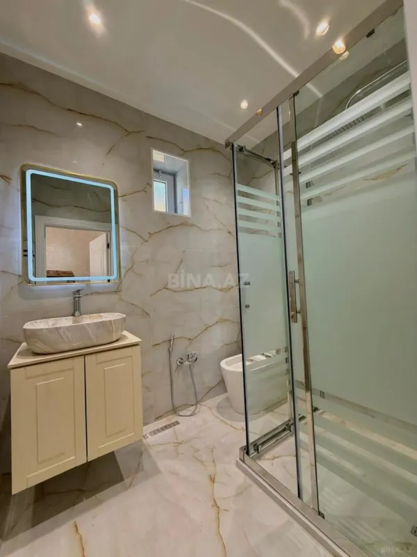 Satılır 4 otaqlı həyət evi 140 m²