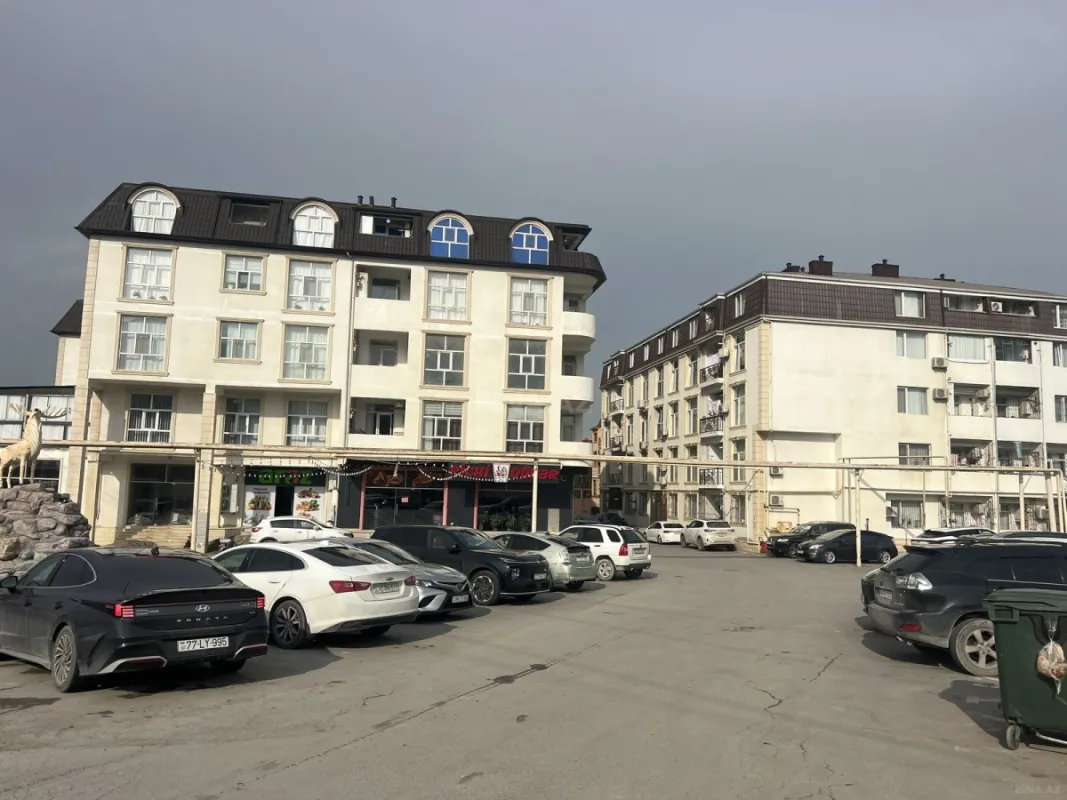 Satılır 6 otaqlı həyət evi 250 m²