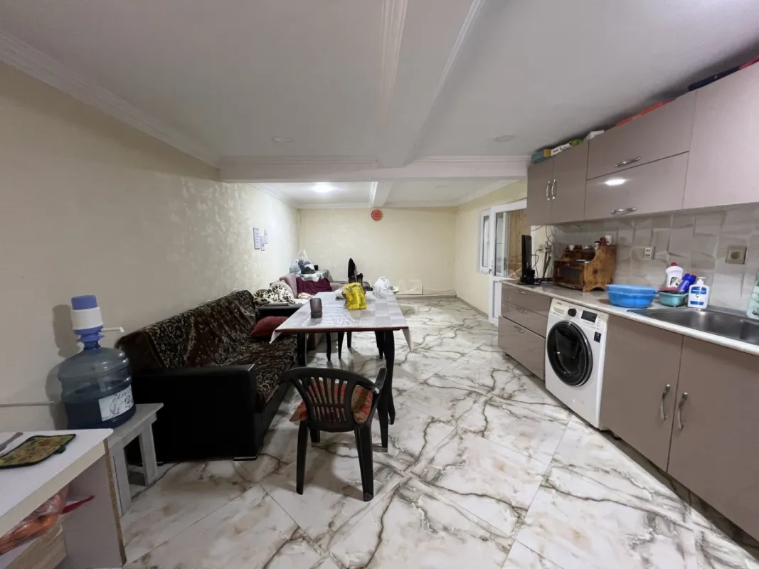 Satılır 6 otaqlı həyət evi 250 m²