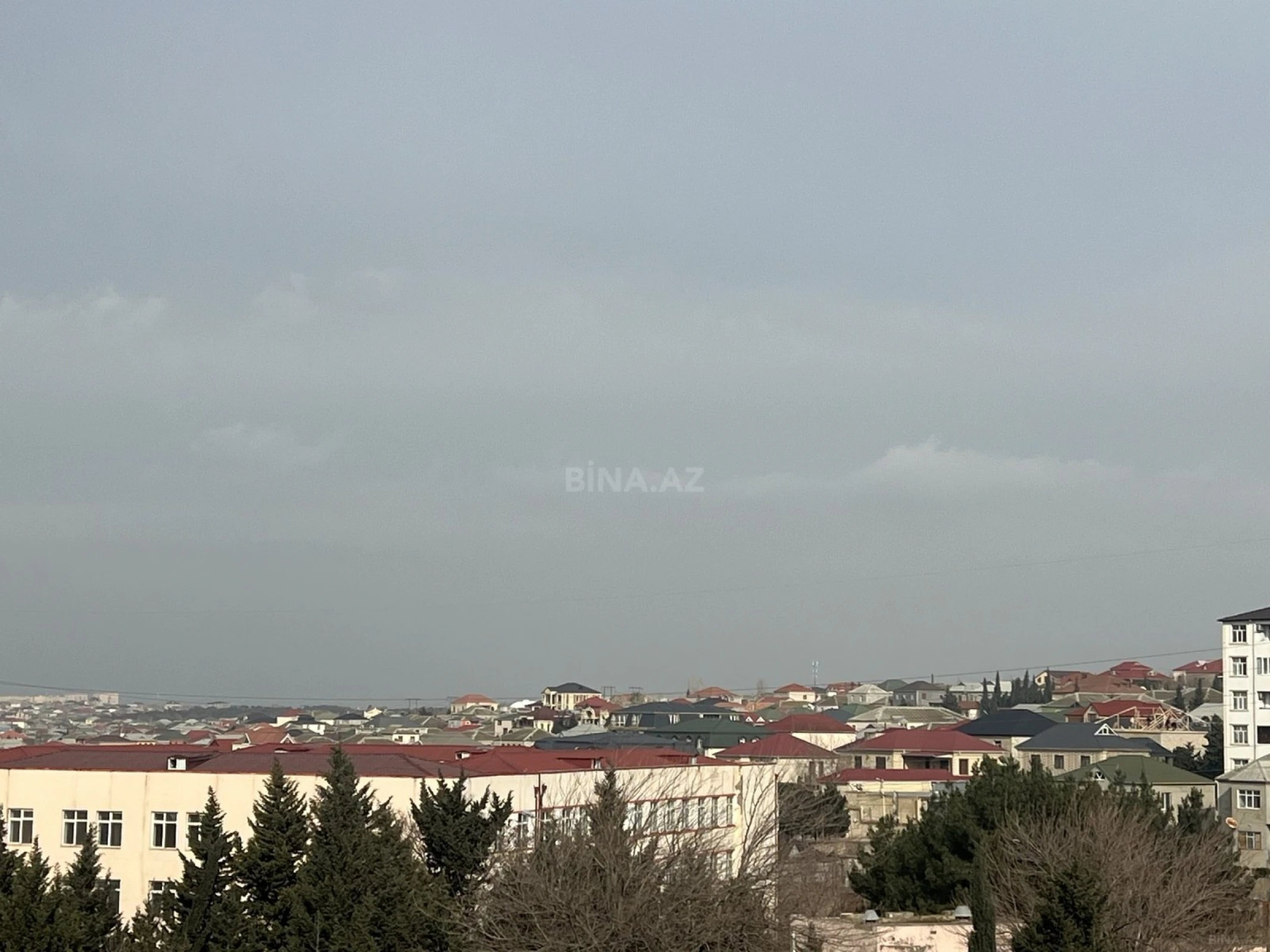 Satılır 6 otaqlı həyət evi 250 m²