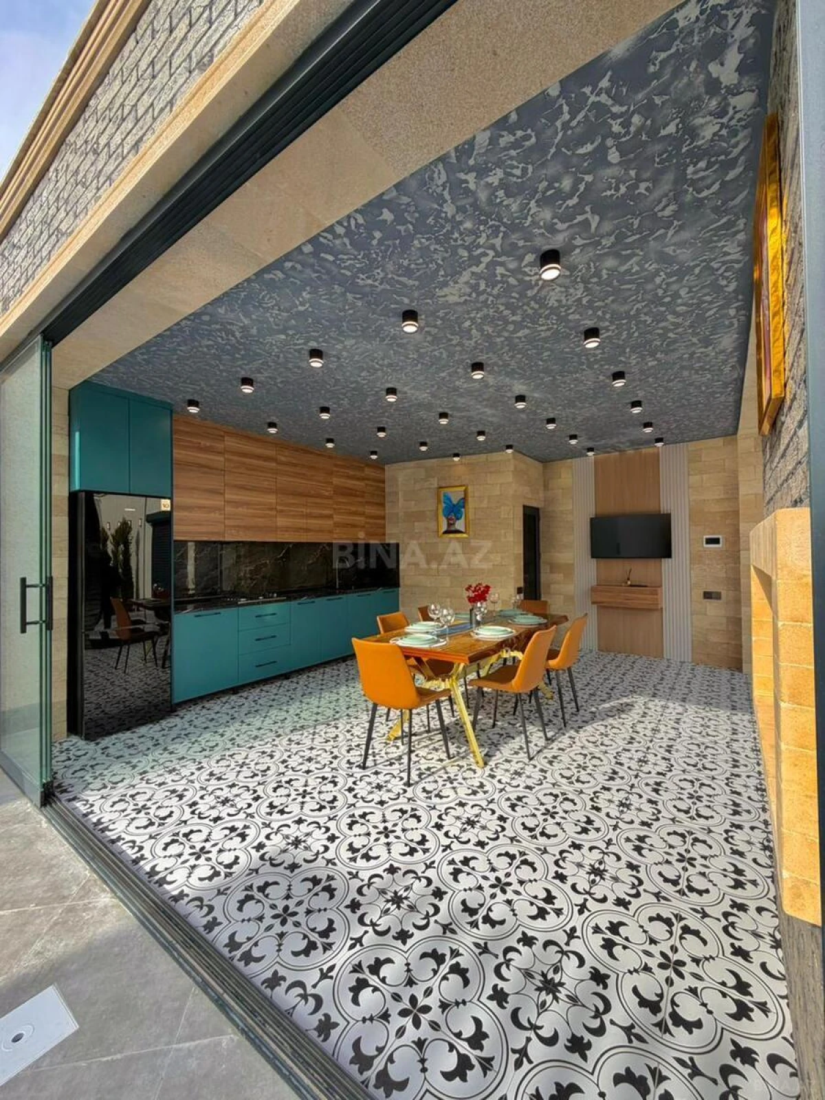 Satılır 5 otaqlı həyət evi 200 m²