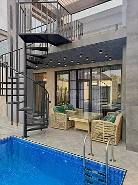 Satılır 5 otaqlı həyət evi 200 m²