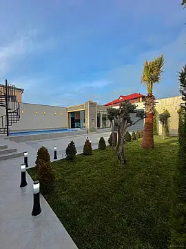 Satılır 5 otaqlı həyət evi 200 m²