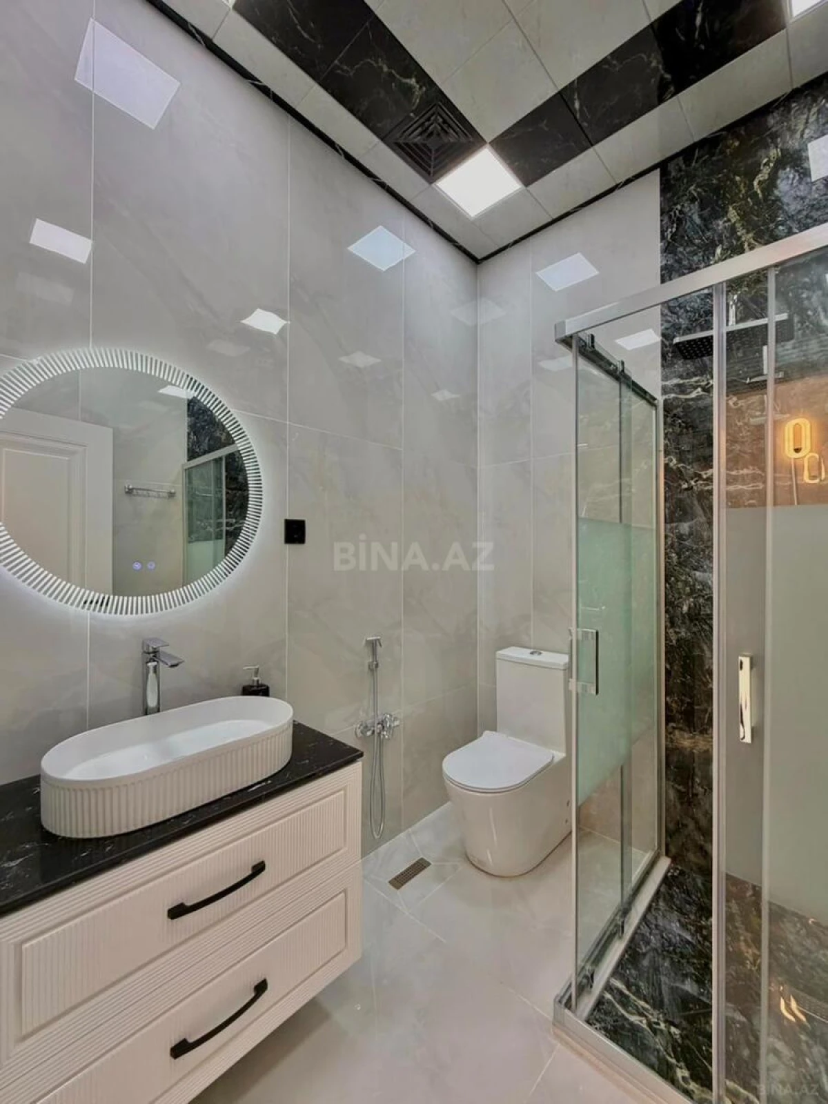 Satılır 4 otaqlı həyət evi 160 m²