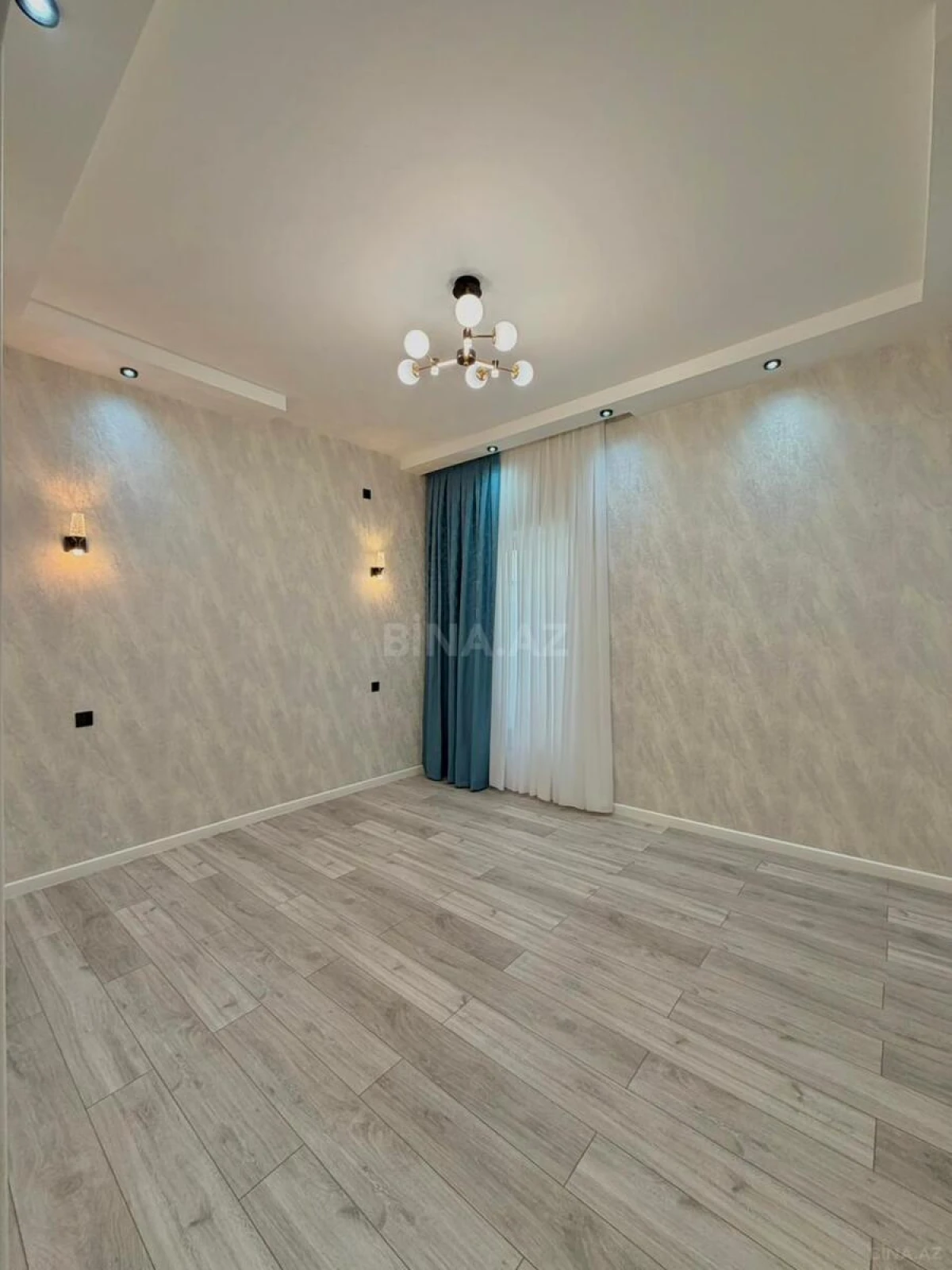 Satılır 4 otaqlı həyət evi 160 m²