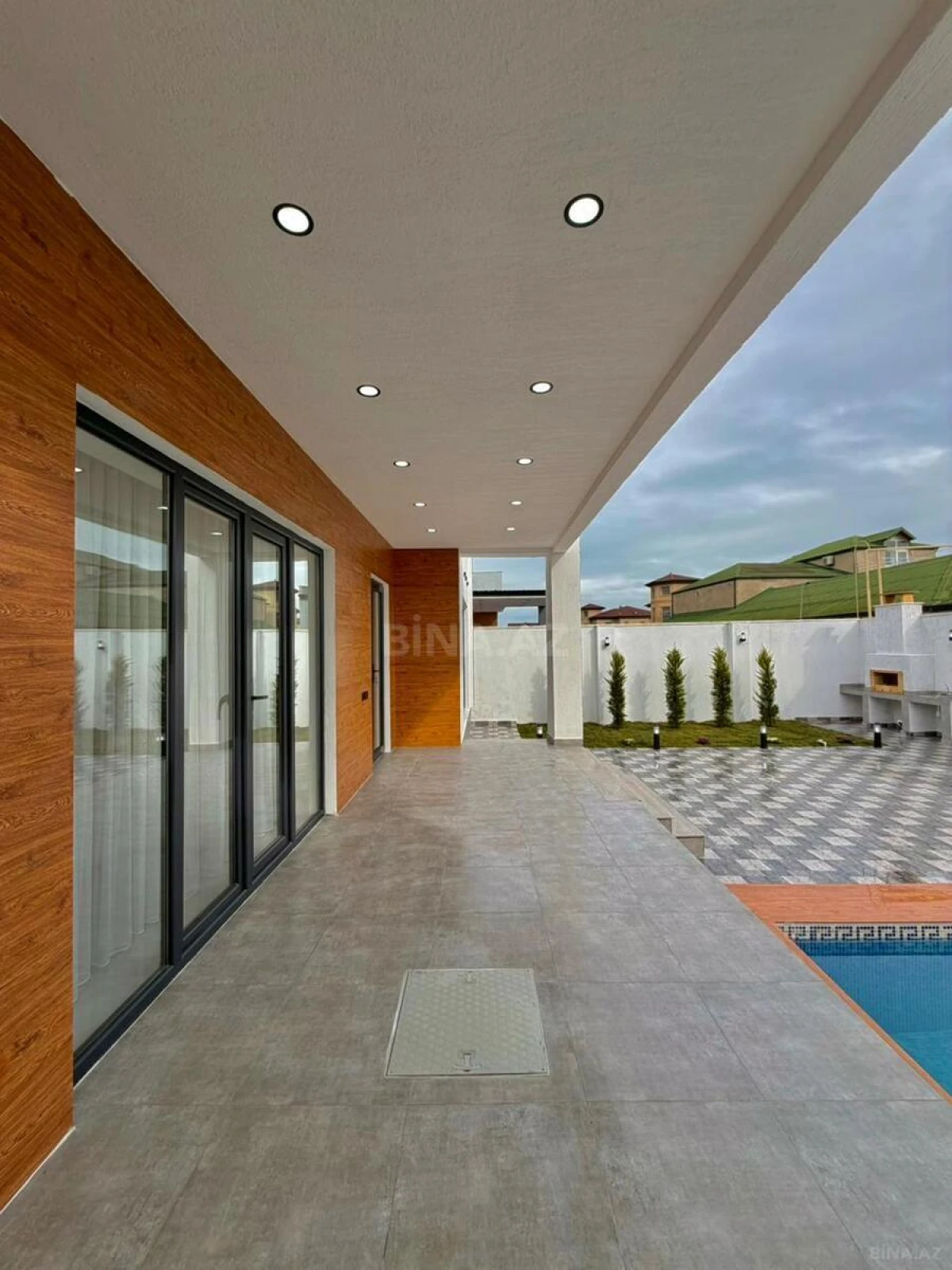 Satılır 4 otaqlı həyət evi 160 m²