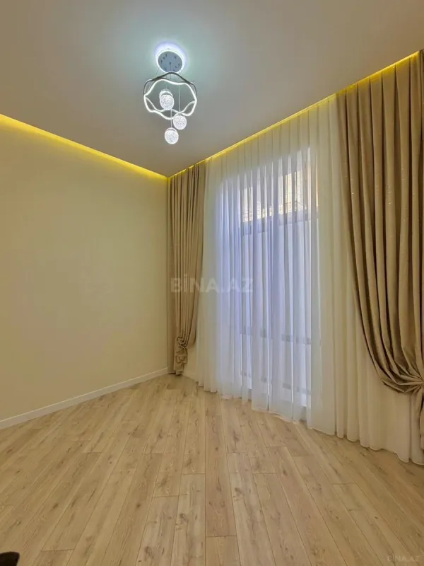 Satılır 4 otaqlı həyət evi 190 m²
