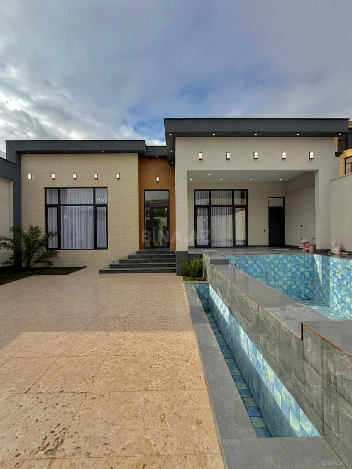 Satılır 4 otaqlı həyət evi 190 m²