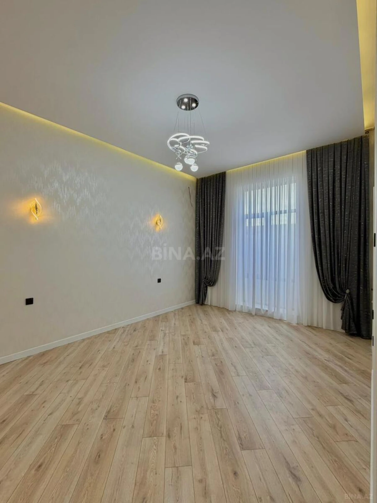 Satılır 4 otaqlı həyət evi 190 m²