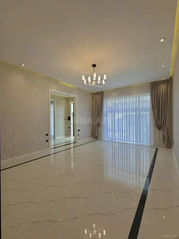 Satılır 4 otaqlı həyət evi 190 m²
