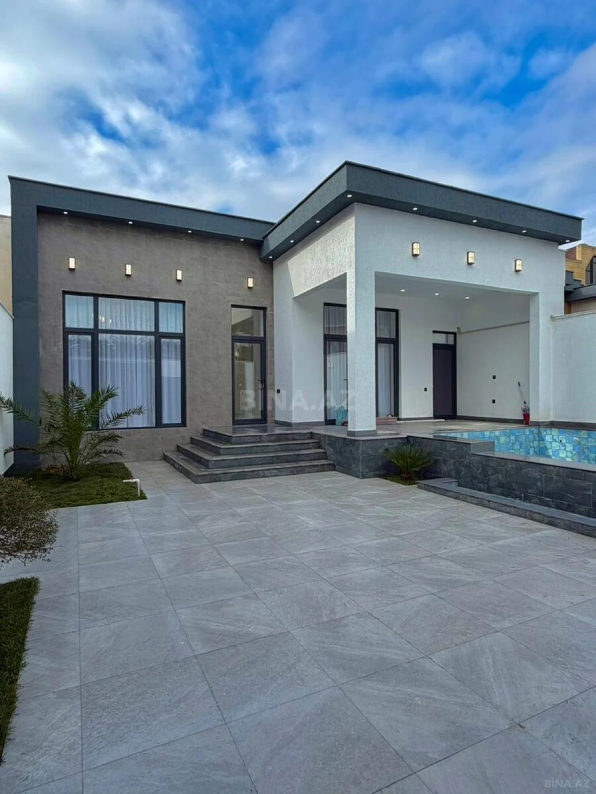 Satılır 4 otaqlı həyət evi 180 m²