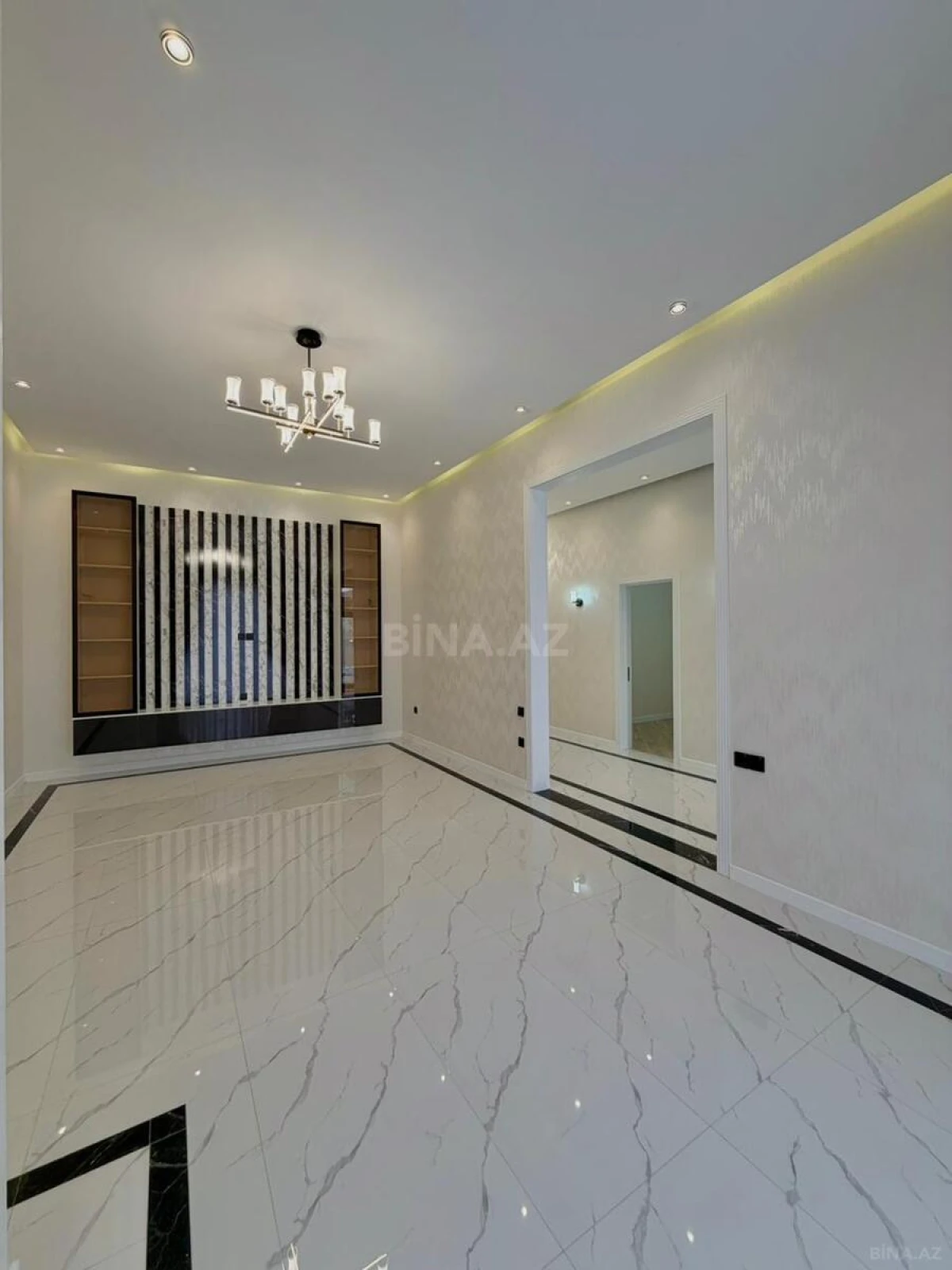 Satılır 4 otaqlı həyət evi 180 m²