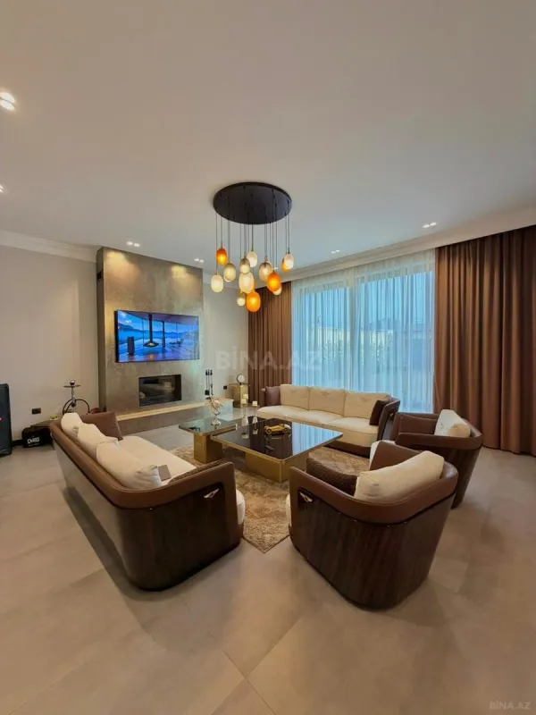 Satılır 5 otaqlı həyət evi 300 m²