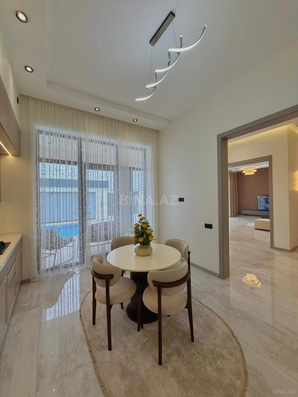 Satılır 4 otaqlı həyət evi 170 m²