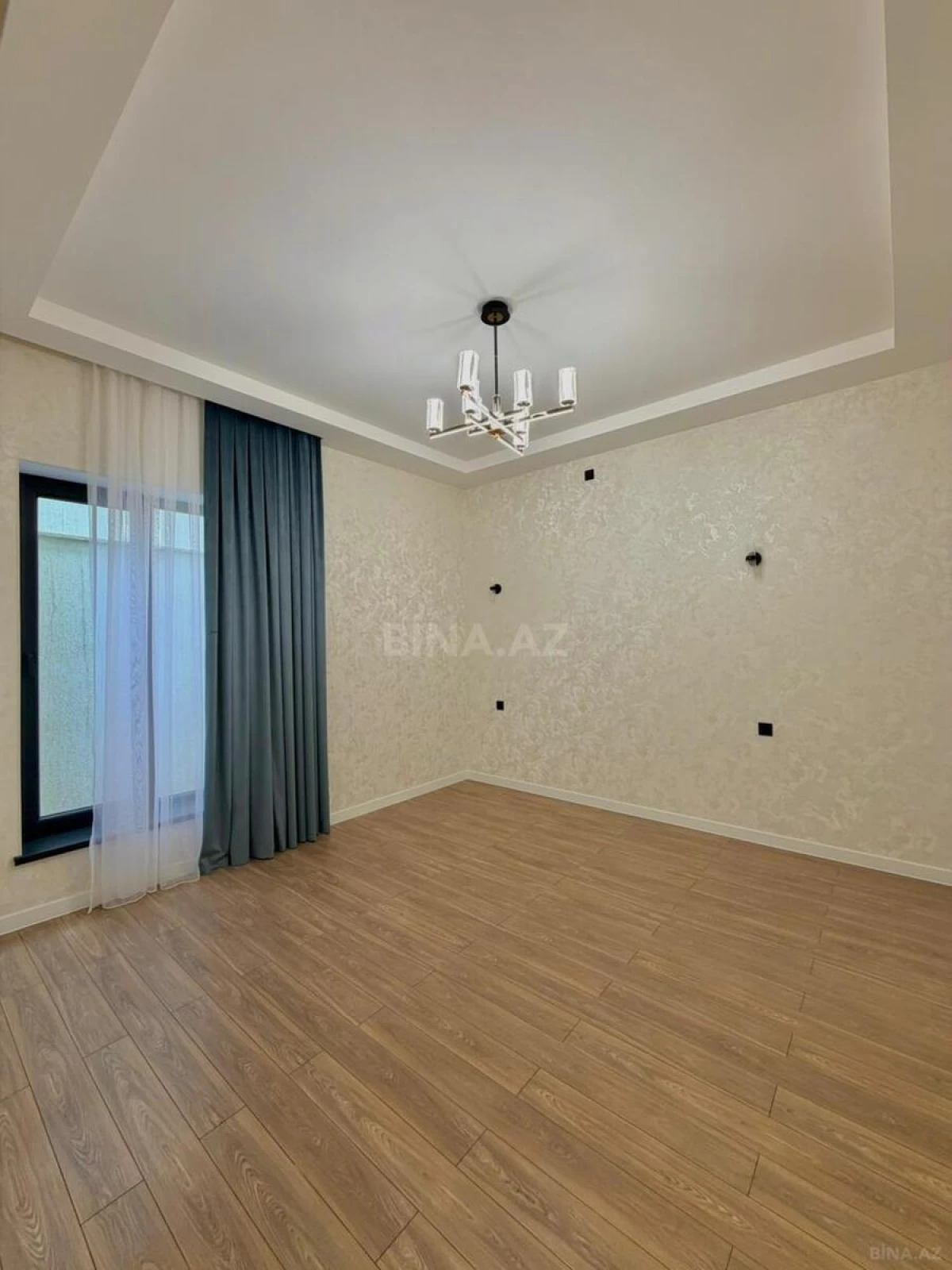 Satılır 4 otaqlı həyət evi 180 m²