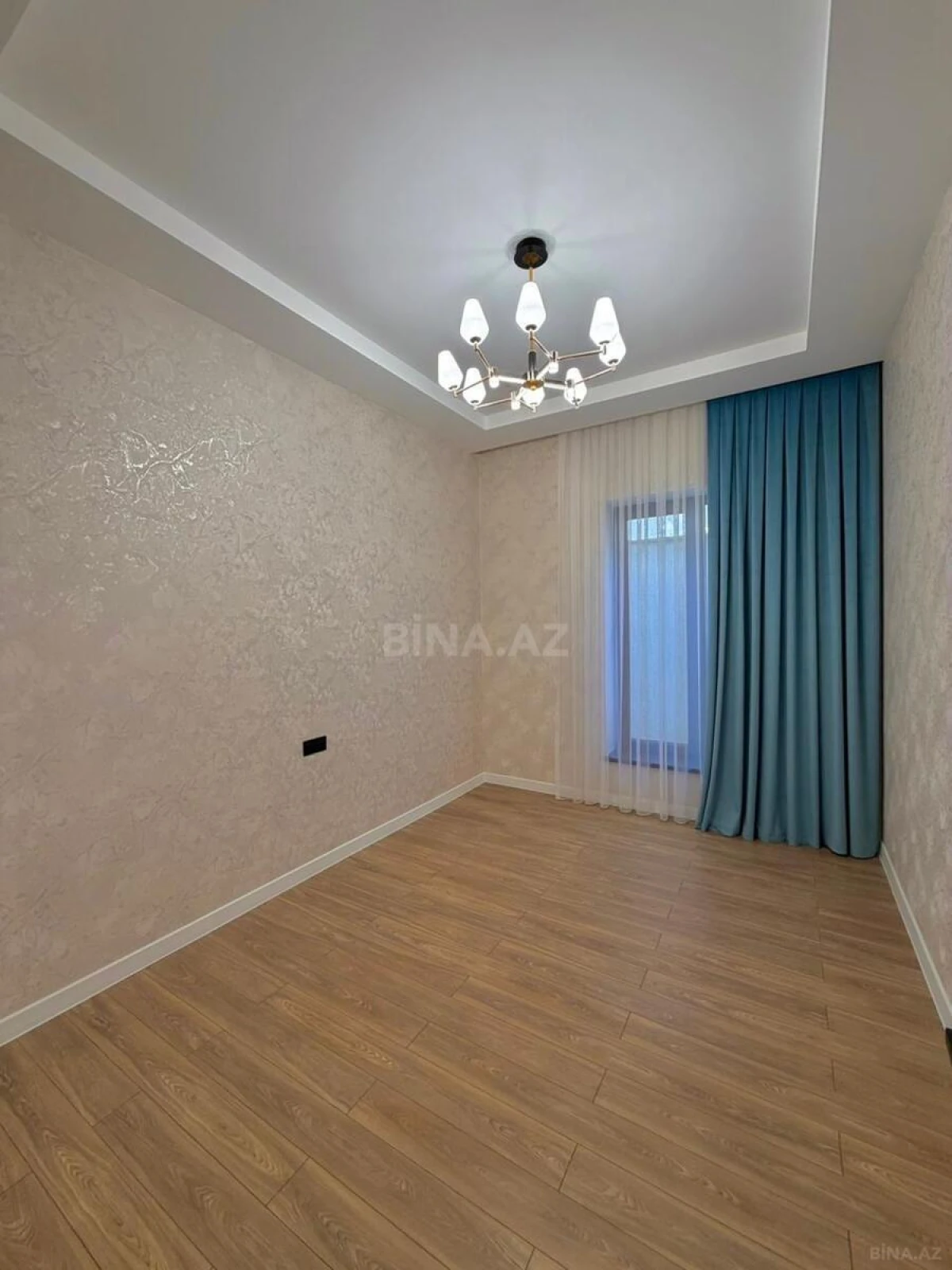 Satılır 4 otaqlı həyət evi 180 m²