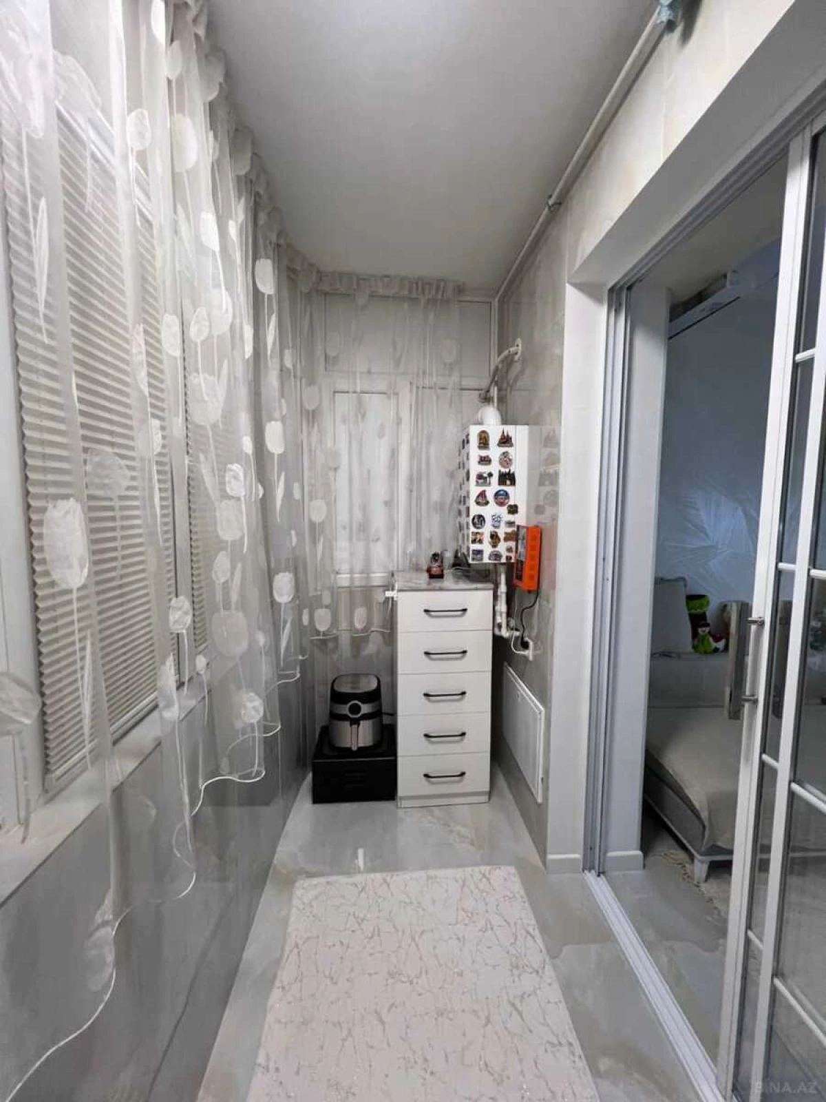 Satılır 3 otaqlı mənzil 107 m²