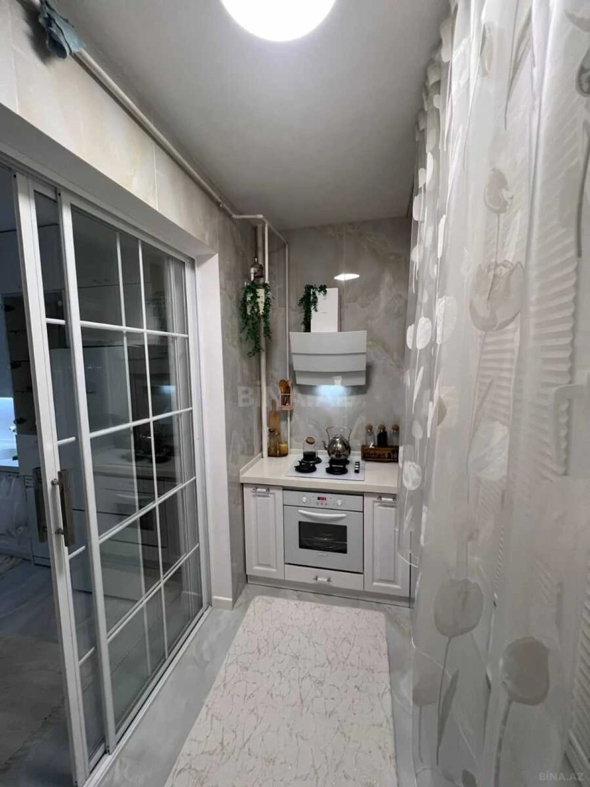 Satılır 3 otaqlı mənzil 107 m²