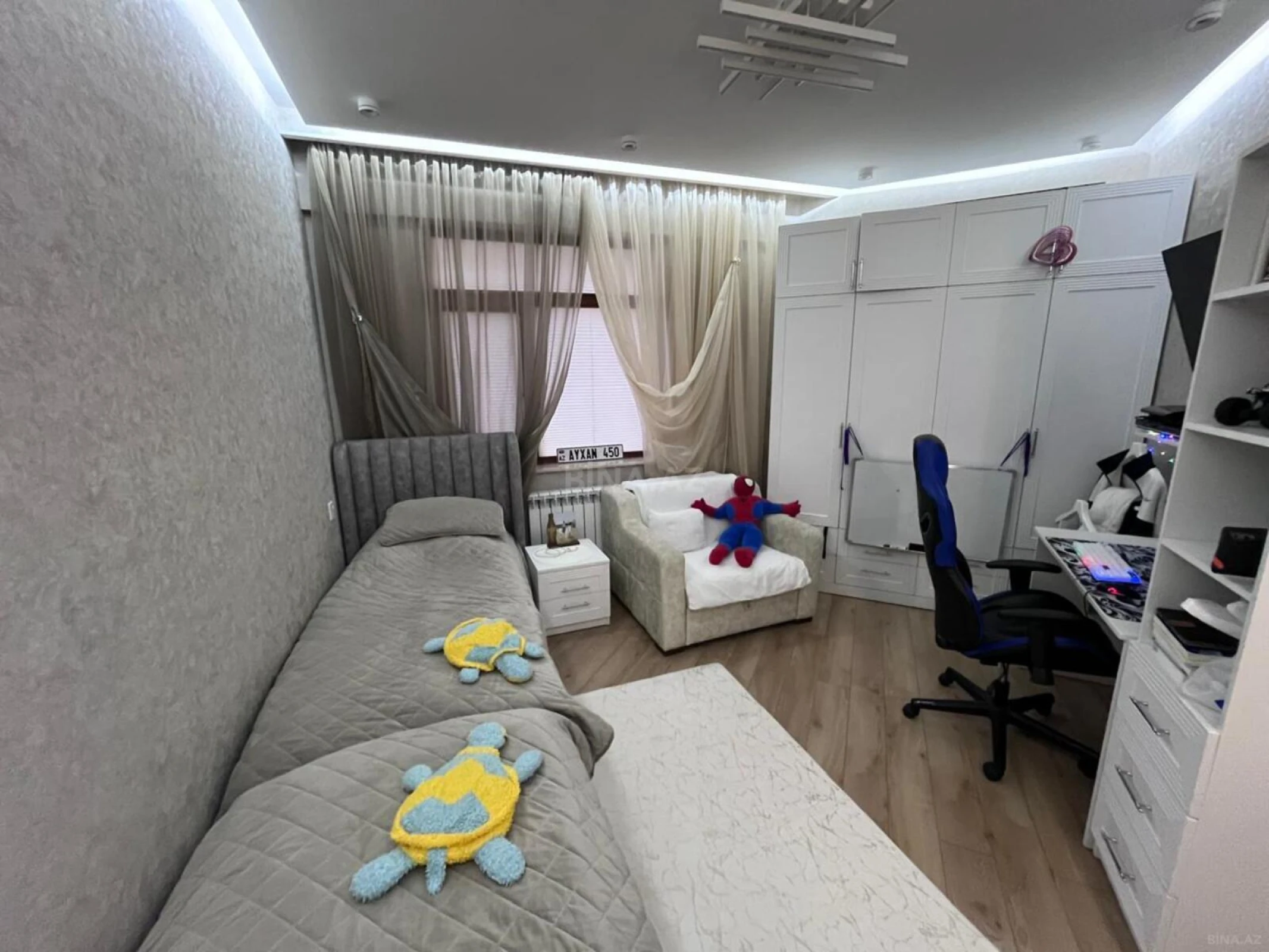 Satılır 3 otaqlı mənzil 107 m²