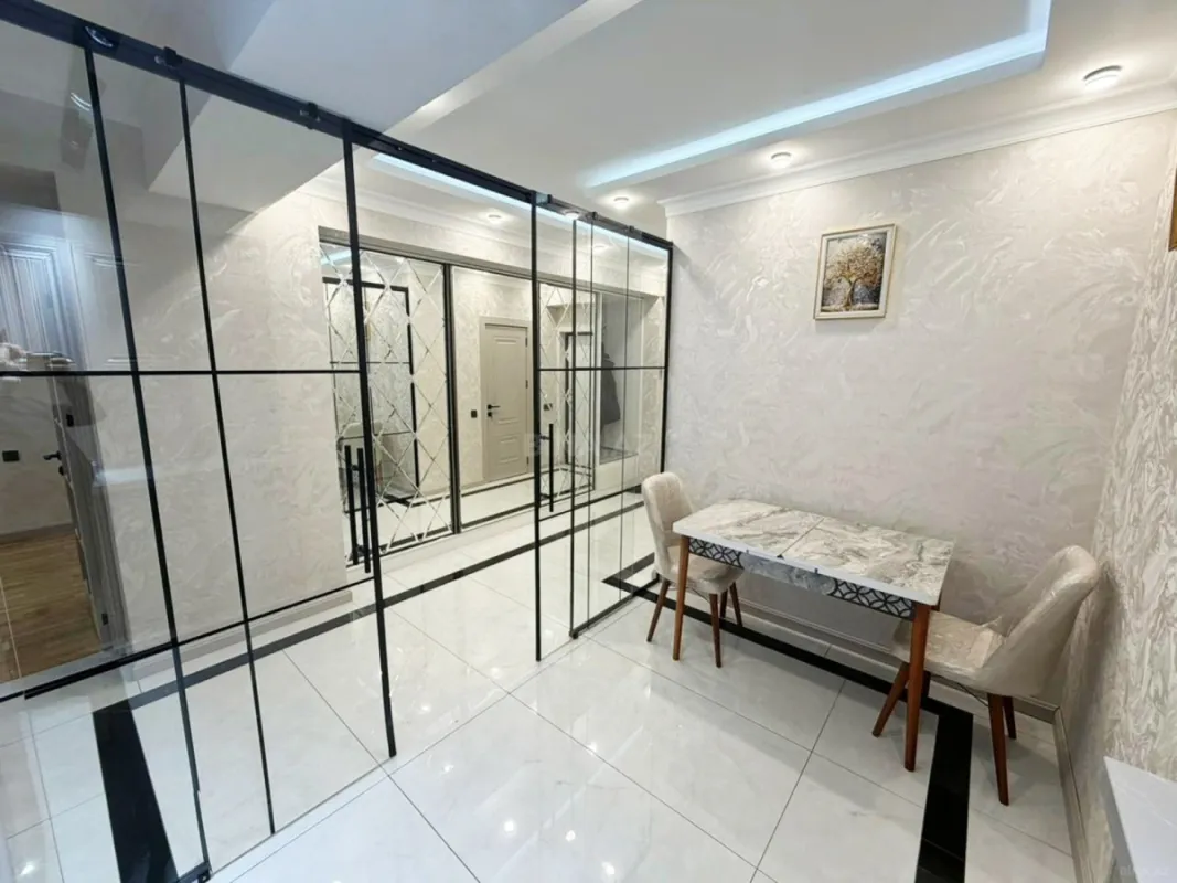Satılır 3 otaqlı mənzil 74 m²