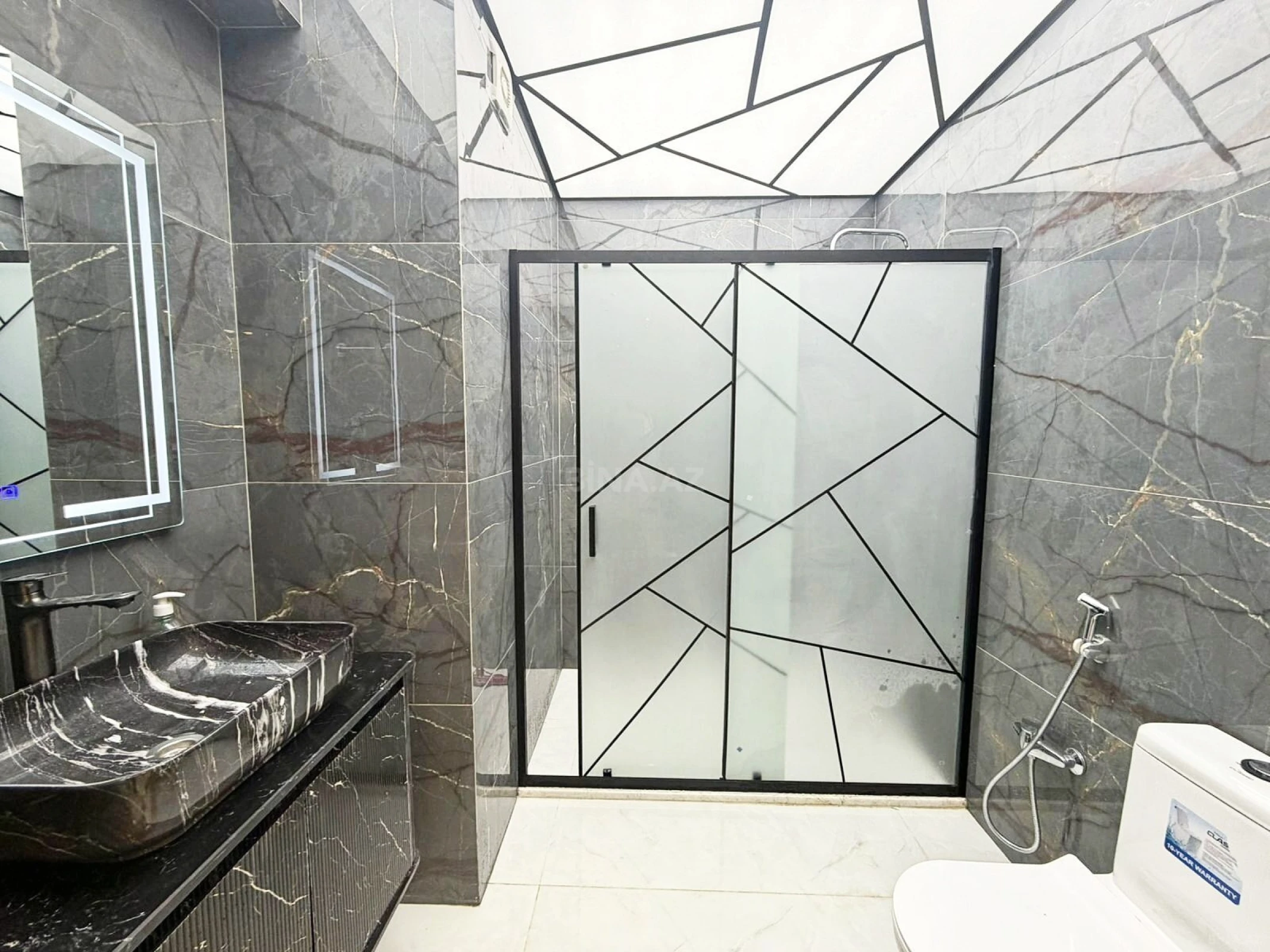 Satılır 3 otaqlı mənzil 74 m²