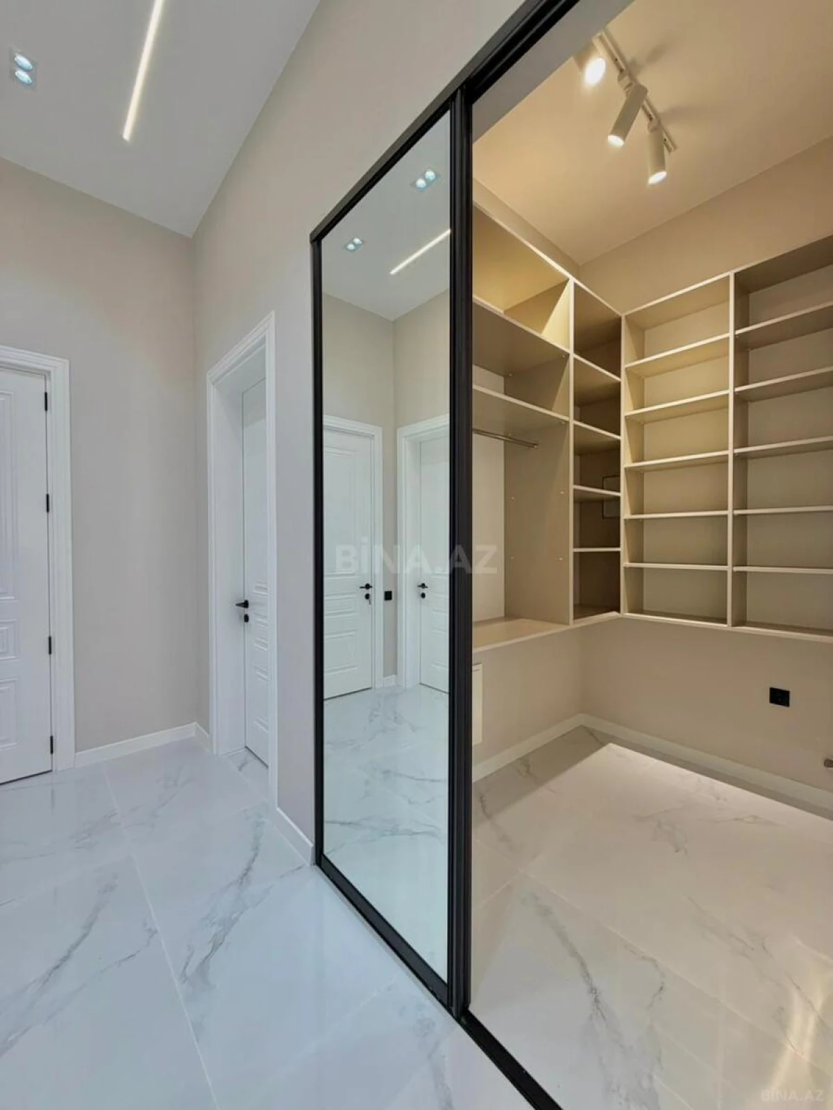 Satılır 4 otaqlı həyət evi 170 m²