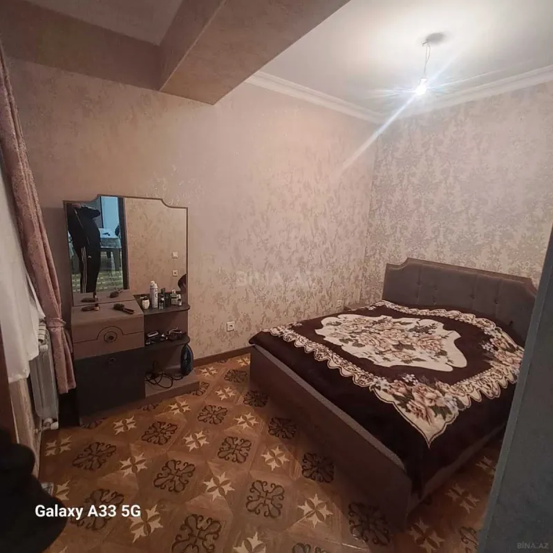 Satılır 2 otaqlı mənzil 70 m²