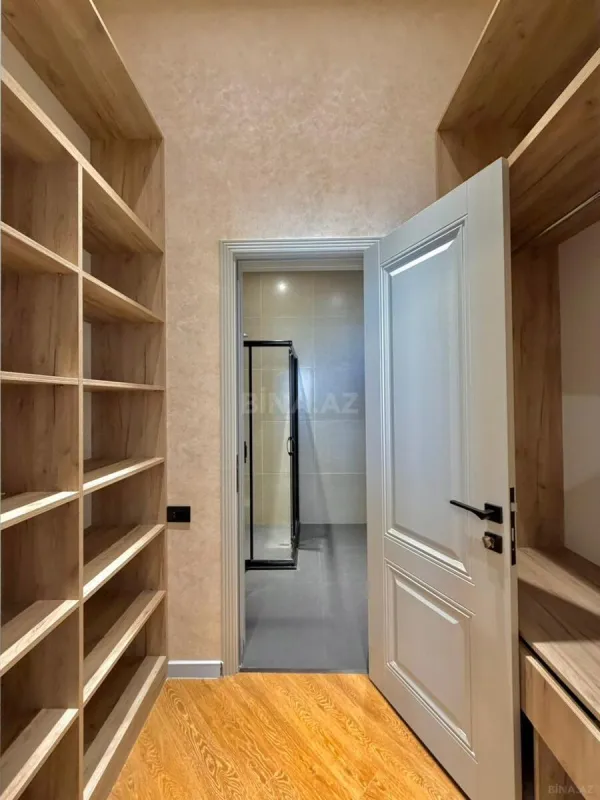 Satılır 5 otaqlı həyət evi 230 m²