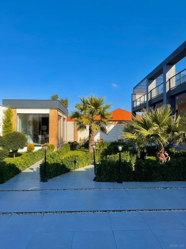 Satılır 5 otaqlı həyət evi 230 m²