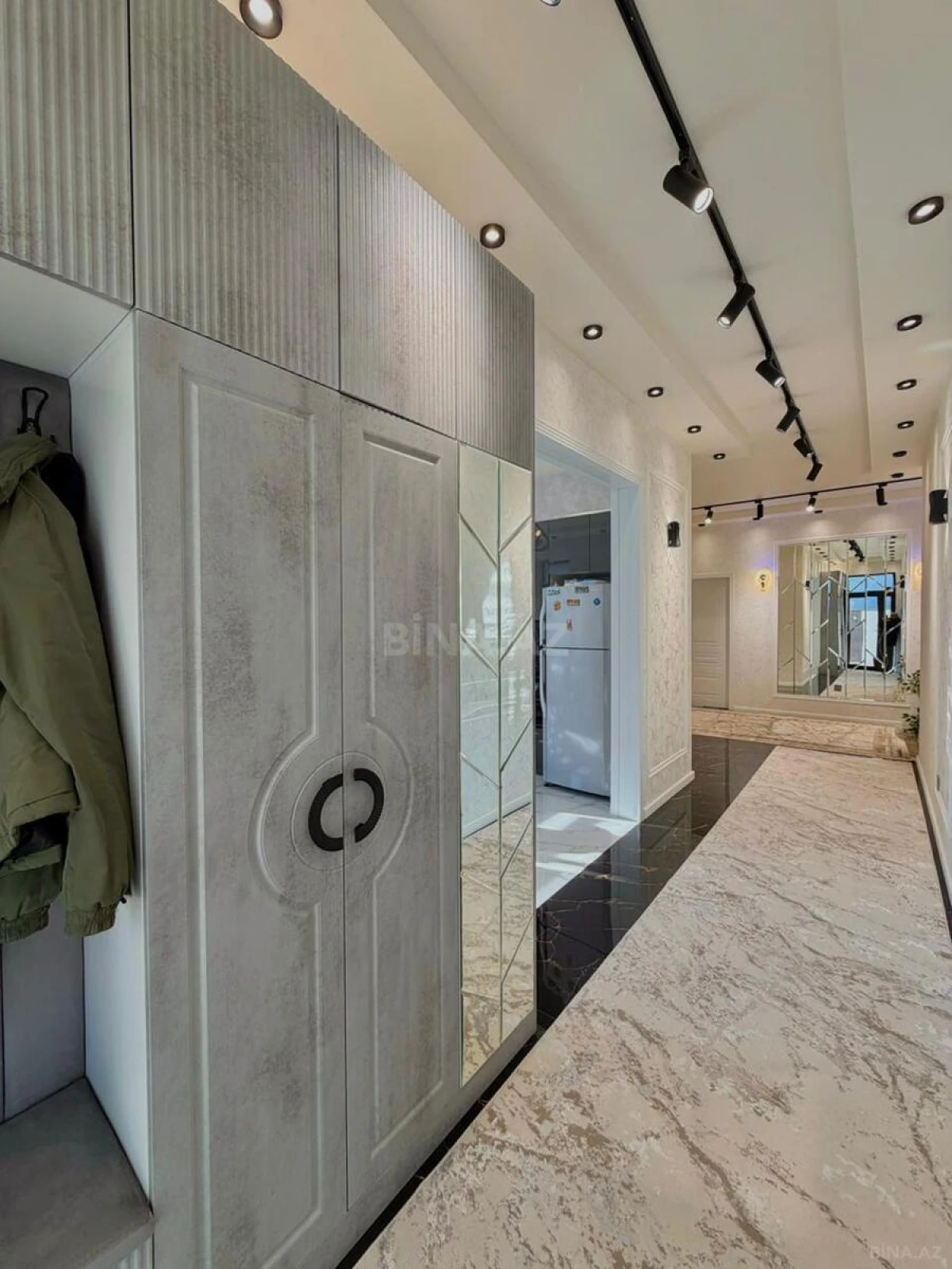 Satılır 4 otaqlı həyət evi 170 m²