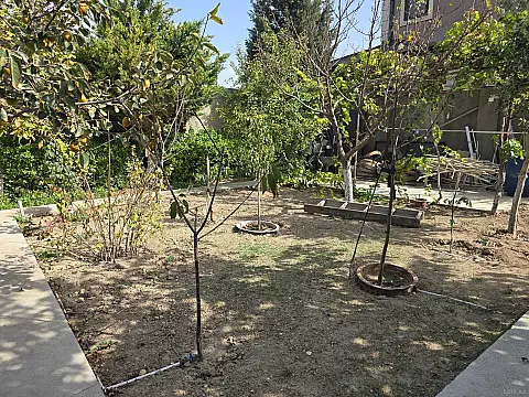 Satılır 4 otaqlı həyət evi 130 m²