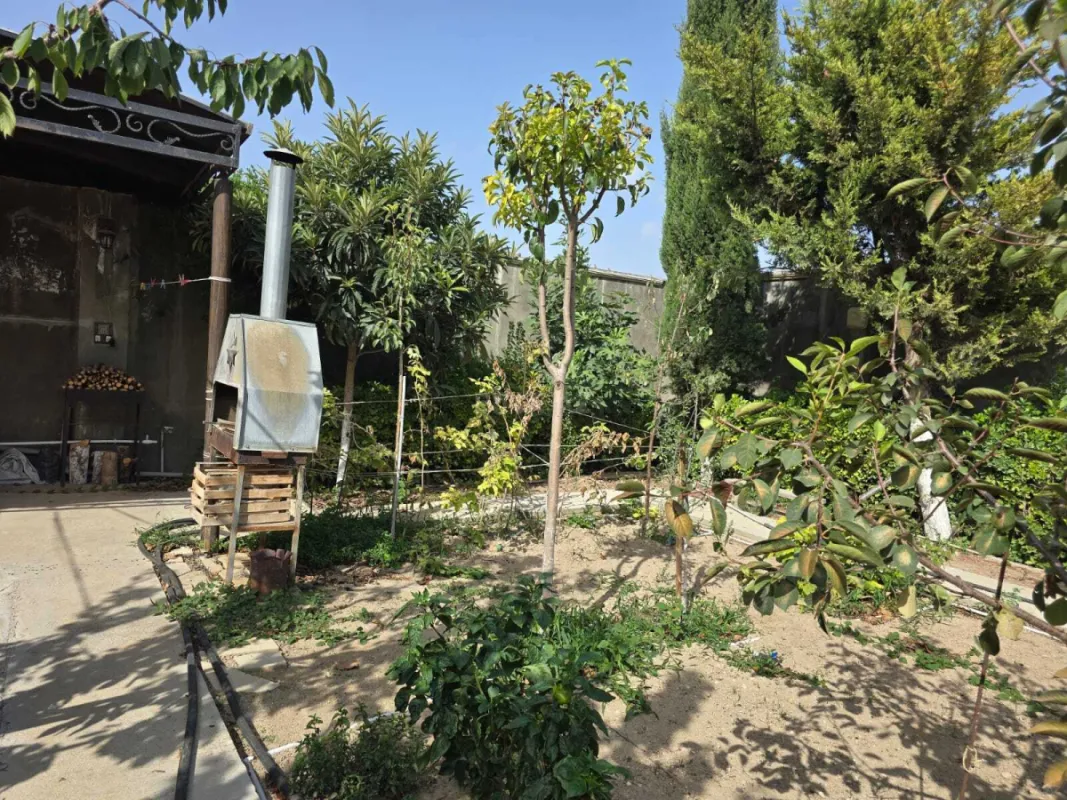 Satılır 4 otaqlı həyət evi 130 m²