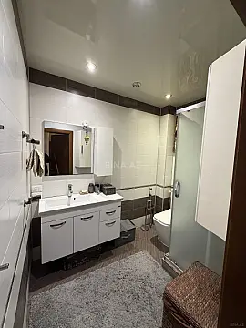 Satılır 3 otaqlı mənzil 108 m²