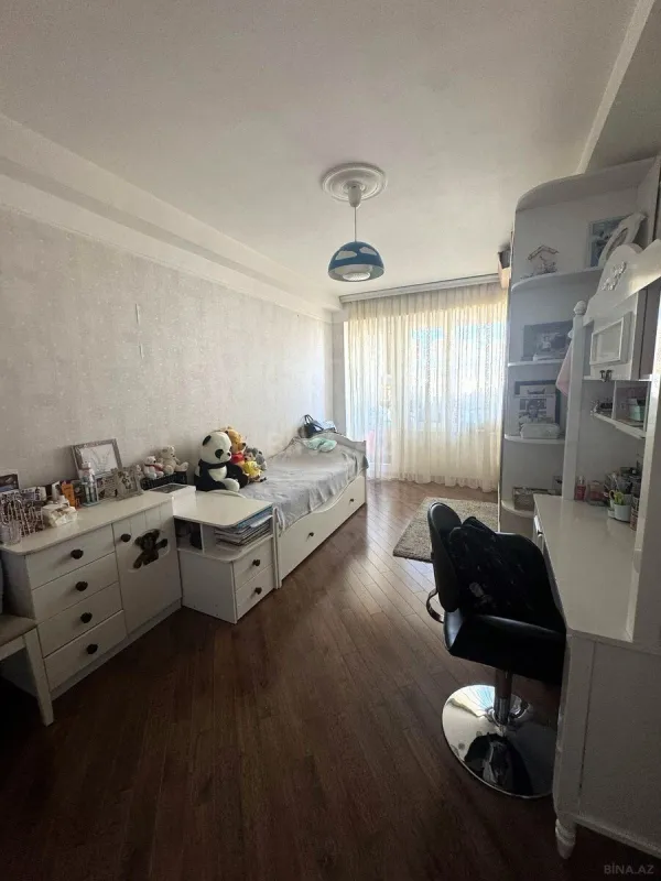 Satılır 3 otaqlı mənzil 95 m²