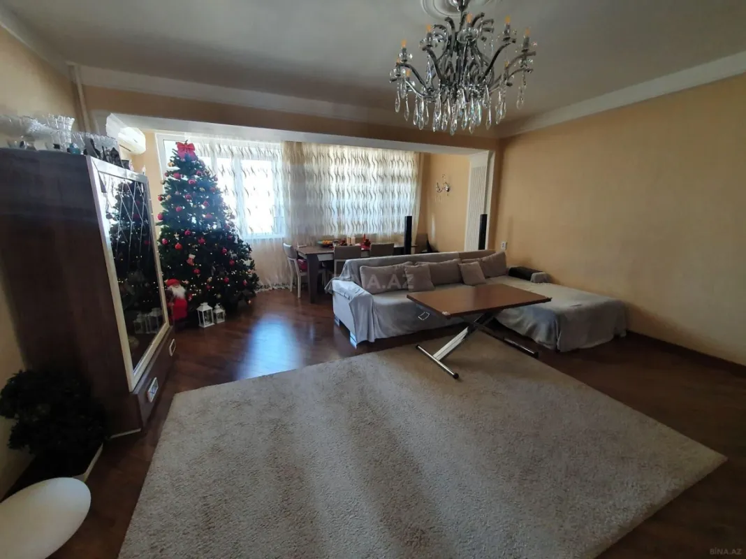 Satılır 3 otaqlı mənzil 95 m²